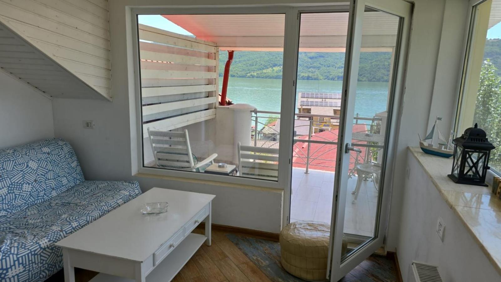 Hotel Casa Marina Ieşelniţa Esterno foto