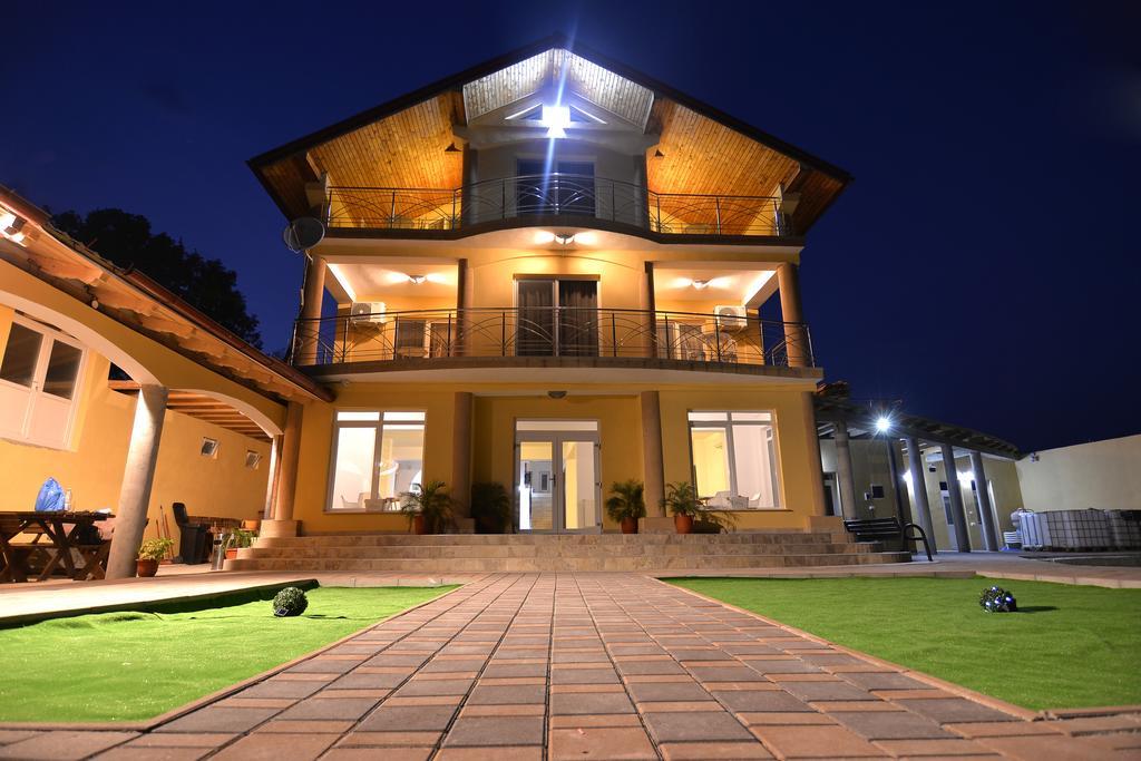 Hotel Casa Marina Ieşelniţa Esterno foto
