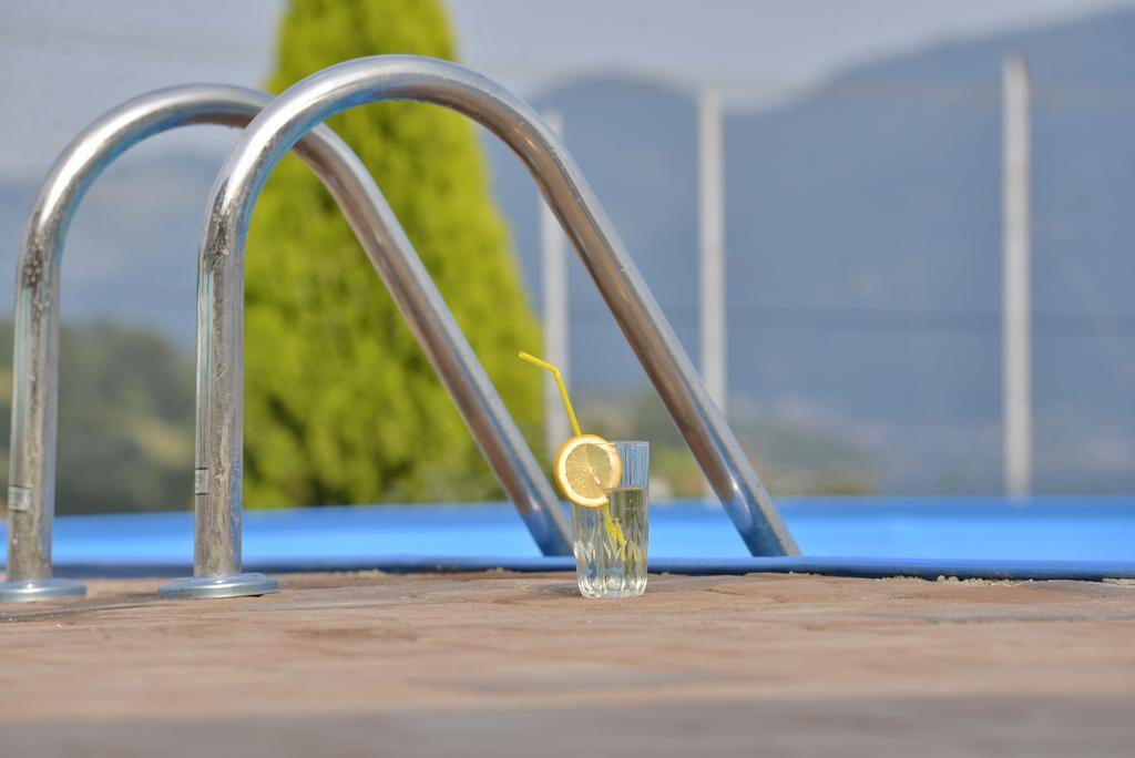 Hotel Casa Marina Ieşelniţa Esterno foto