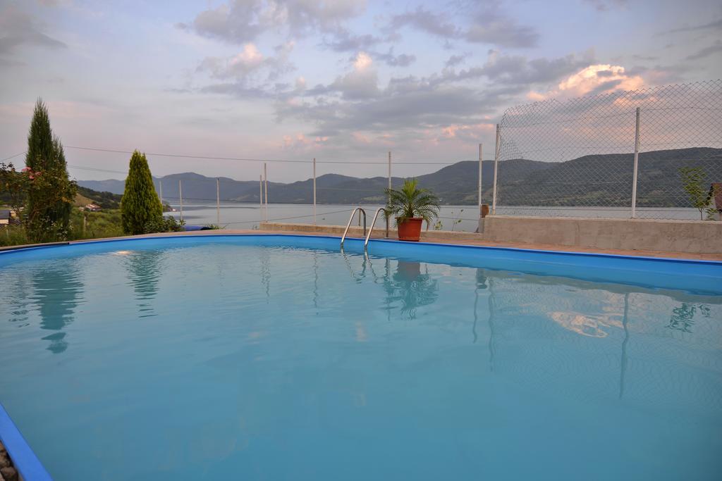 Hotel Casa Marina Ieşelniţa Esterno foto