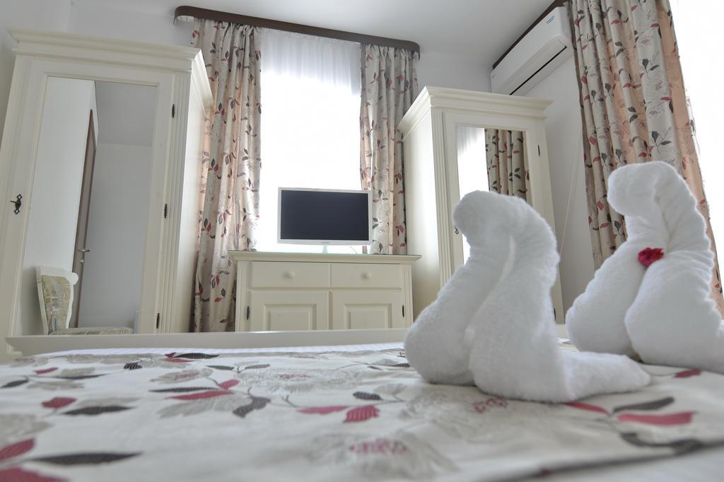 Hotel Casa Marina Ieşelniţa Esterno foto