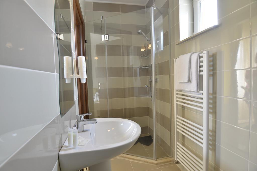 Hotel Casa Marina Ieşelniţa Esterno foto