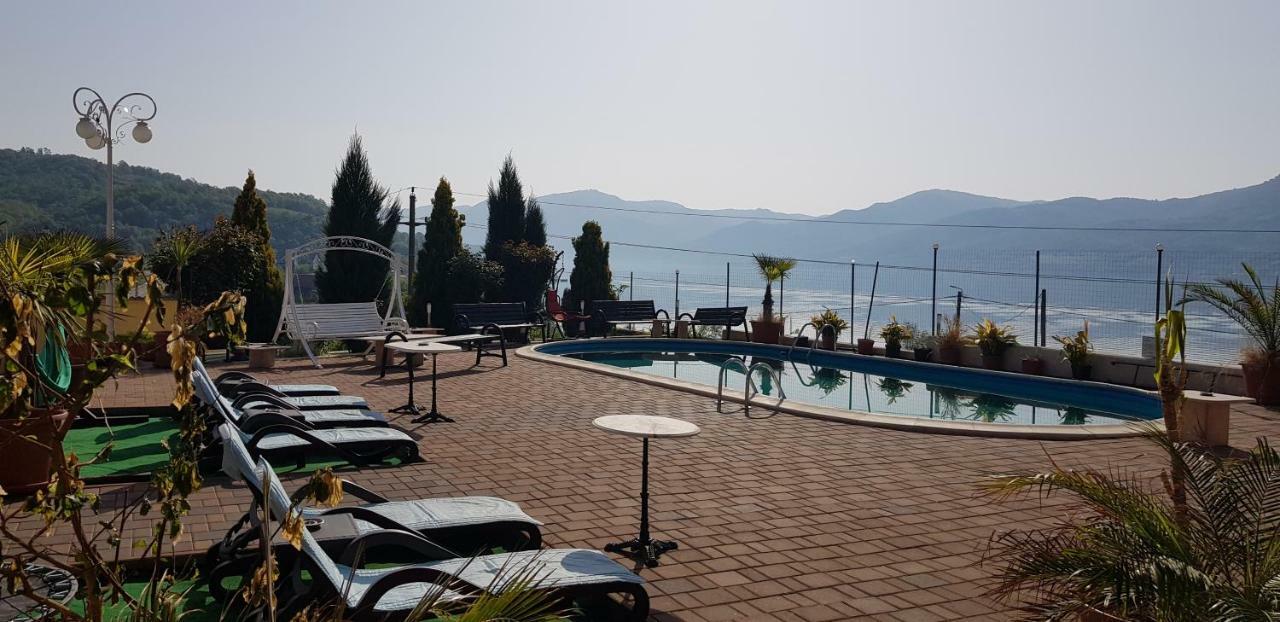 Hotel Casa Marina Ieşelniţa Esterno foto